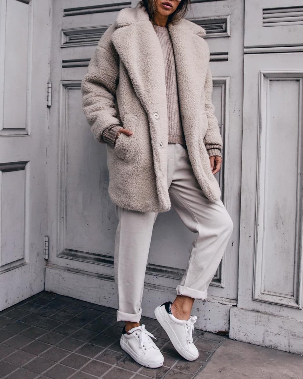 Луки с adidas Superstar