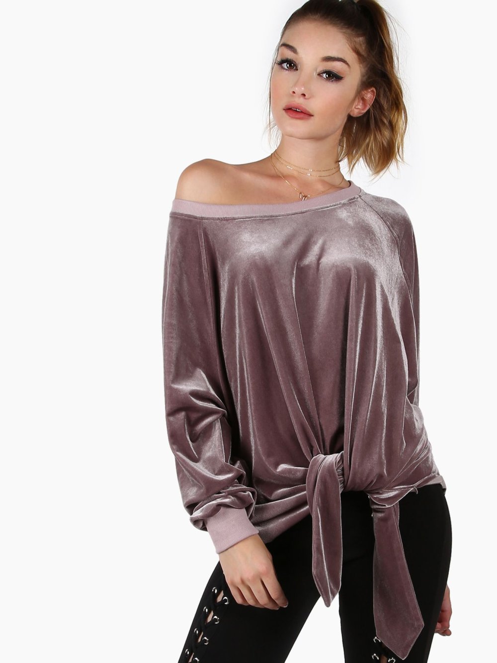 Платье из бордового бархата