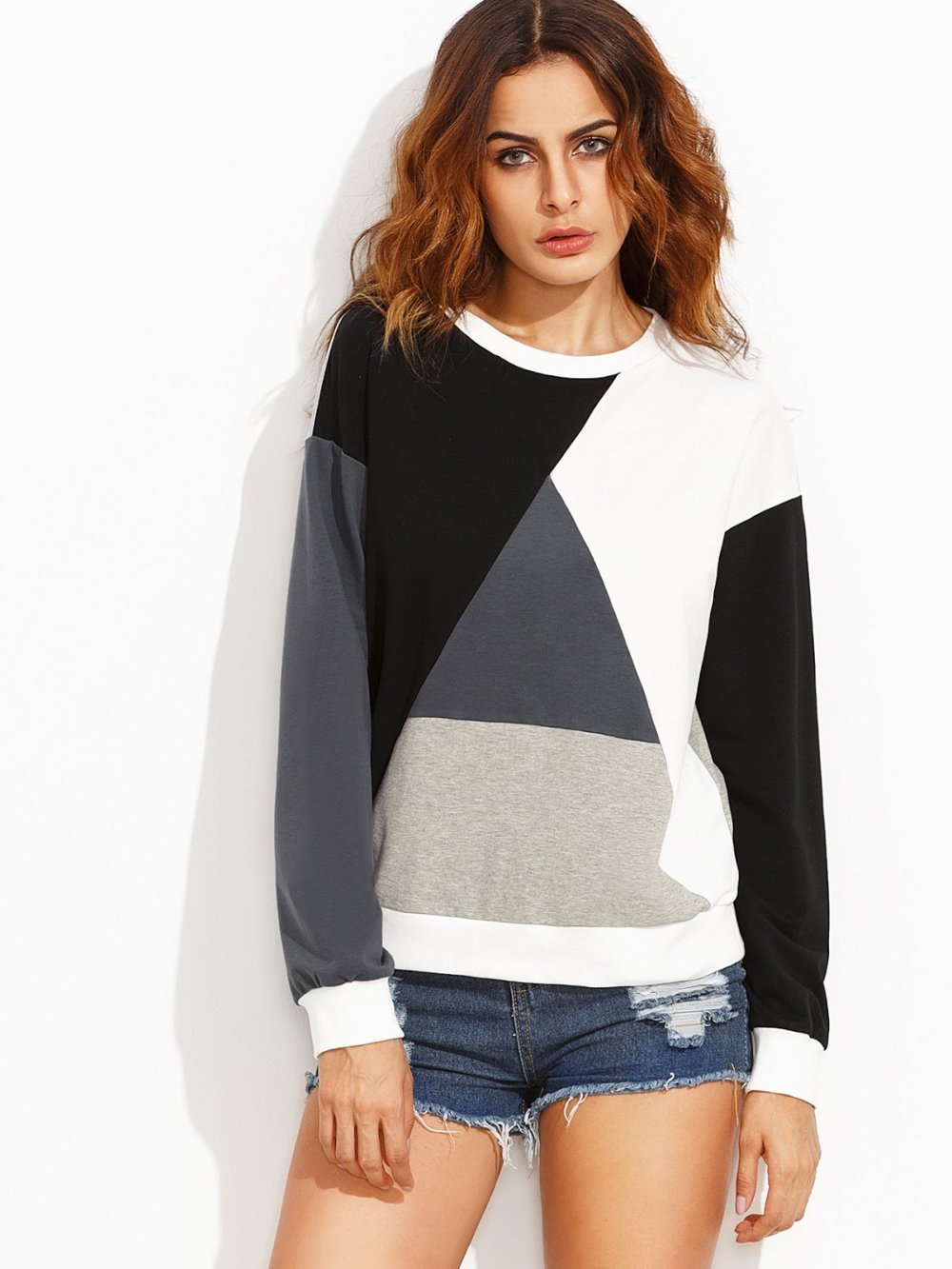 Белая трикотажная кофта