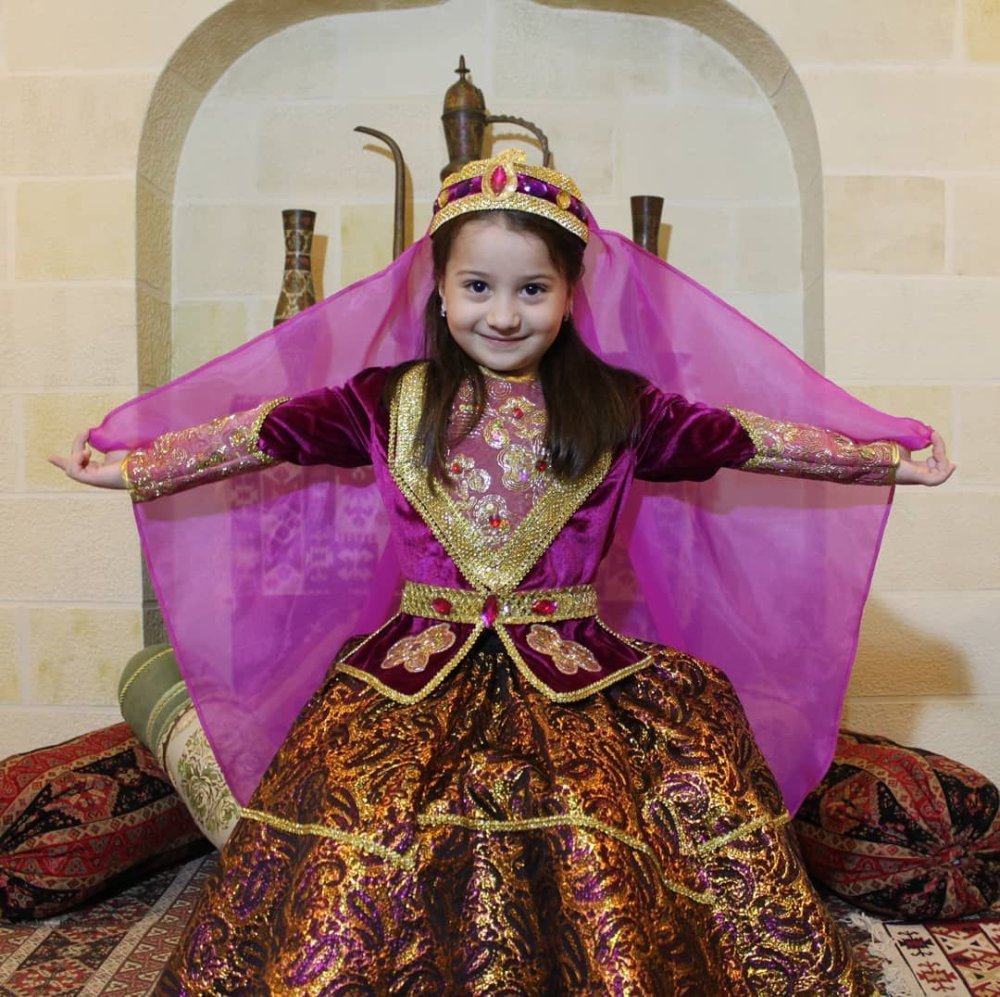 Natsionalnaya odejda Азербайджана