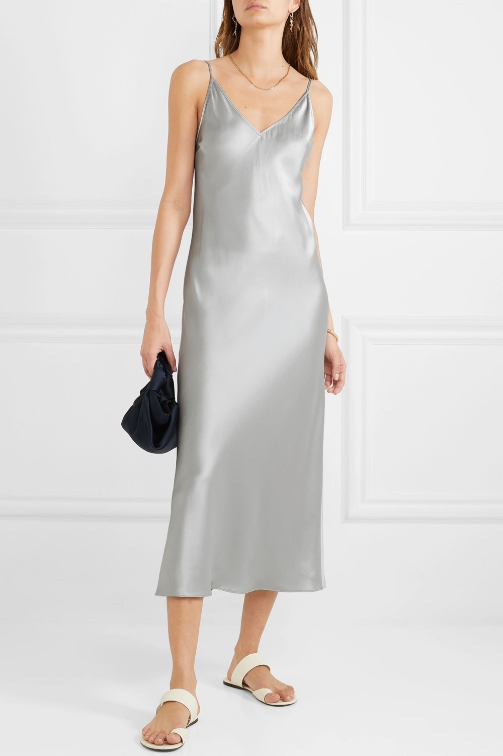 Бельевое платье с кружевом