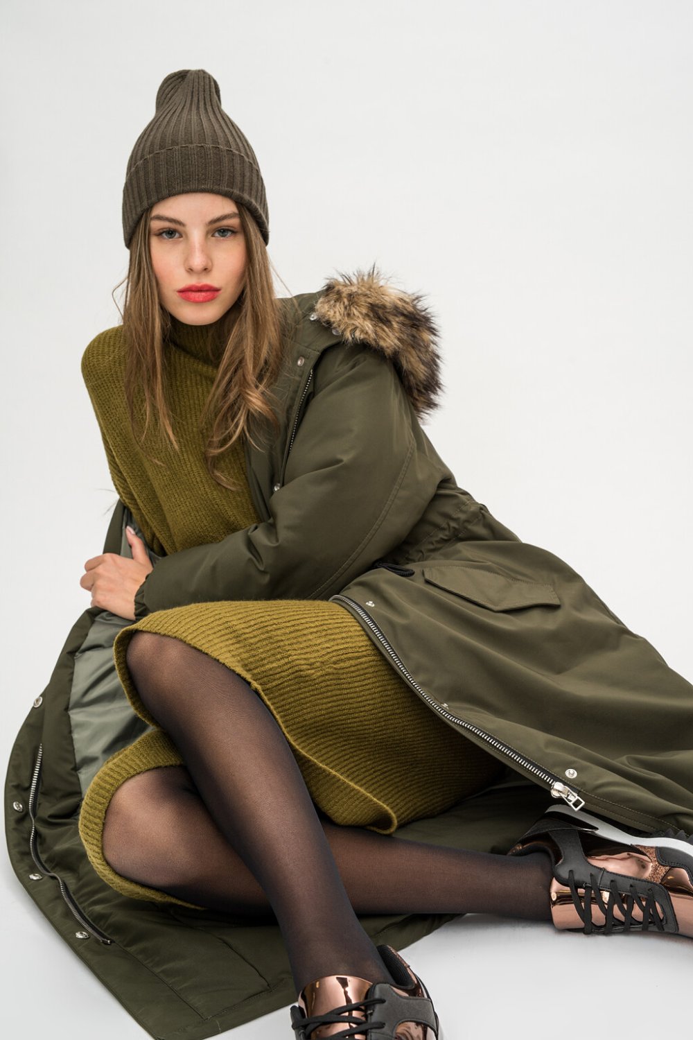 Шапка под куртку хаки