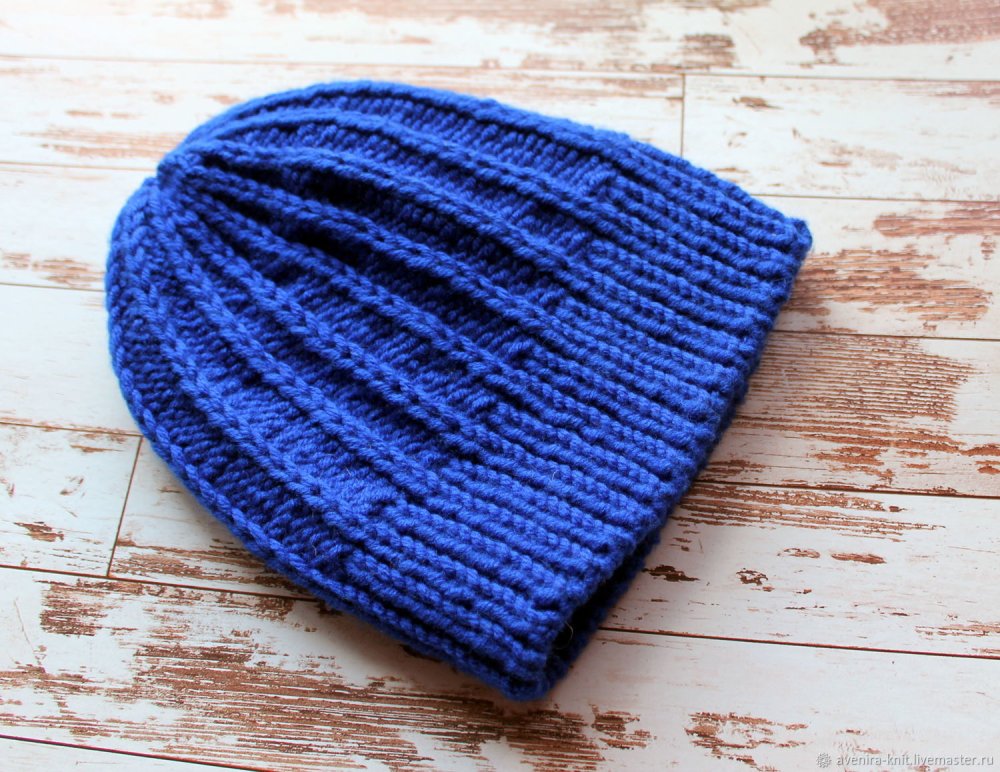 Шапка связанная резинкой