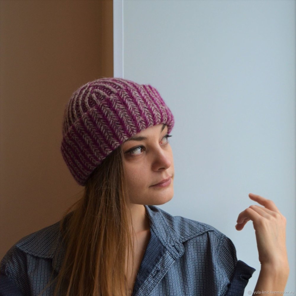 Шапка в стиле Бриошь