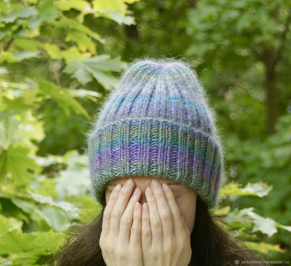 Шапки связанные резинкой