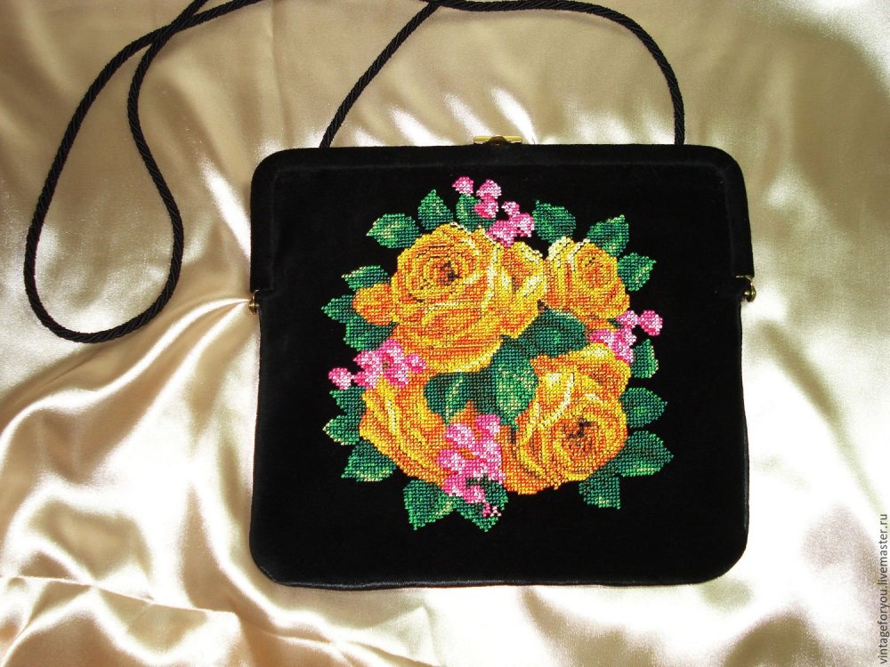 Сумка с вышивкой крестом