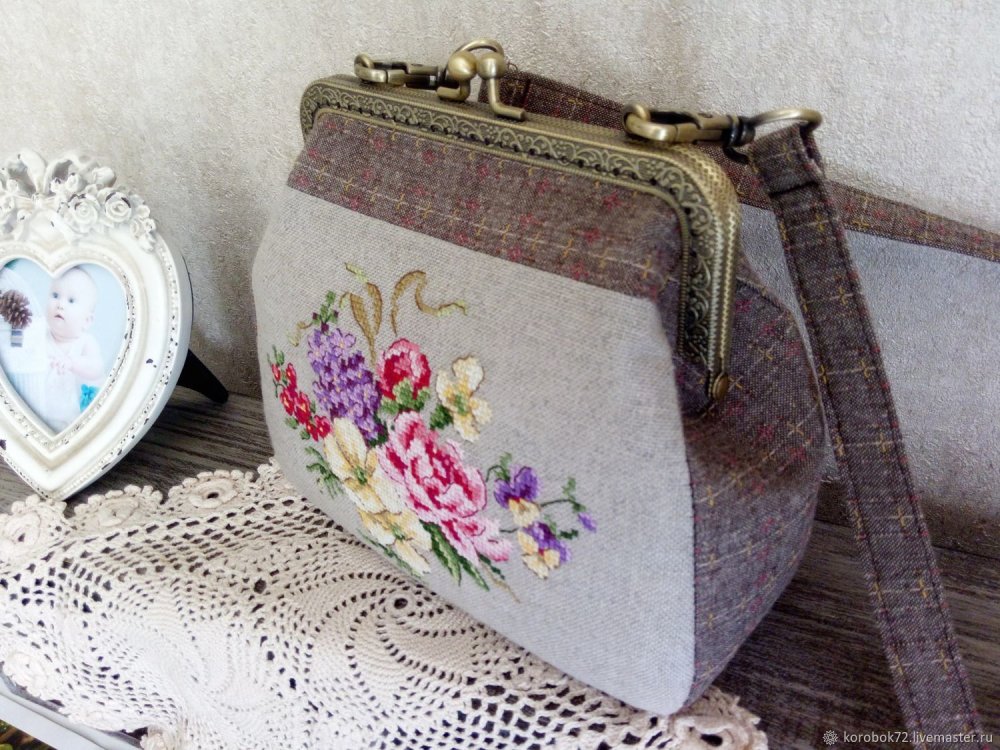 Сумки вышитые крестиком