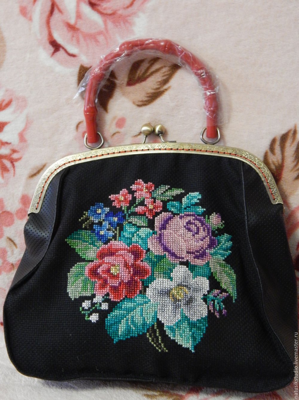 Сумки вышитые крестиком
