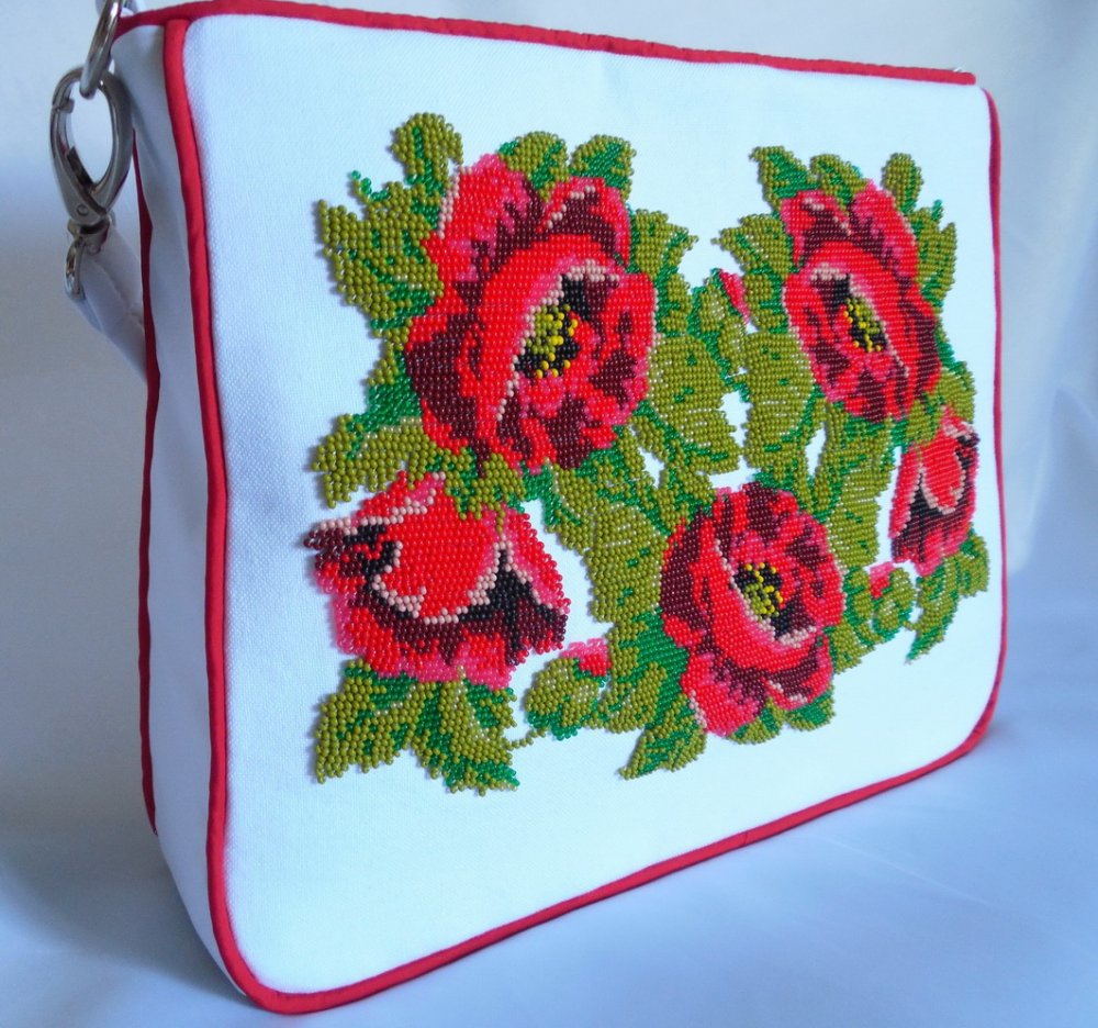 Сумка из канвы с вышивкой