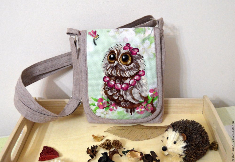 Сумка с вышивкой крестом