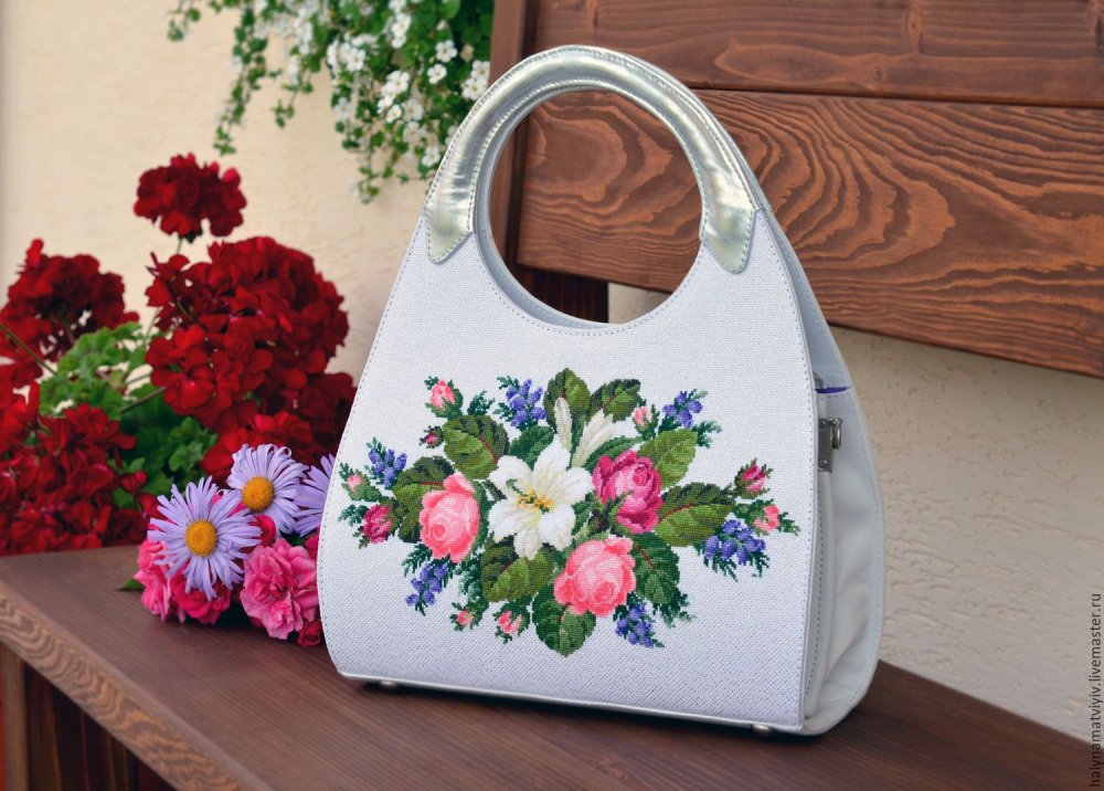 Вышивка крестом сумочки