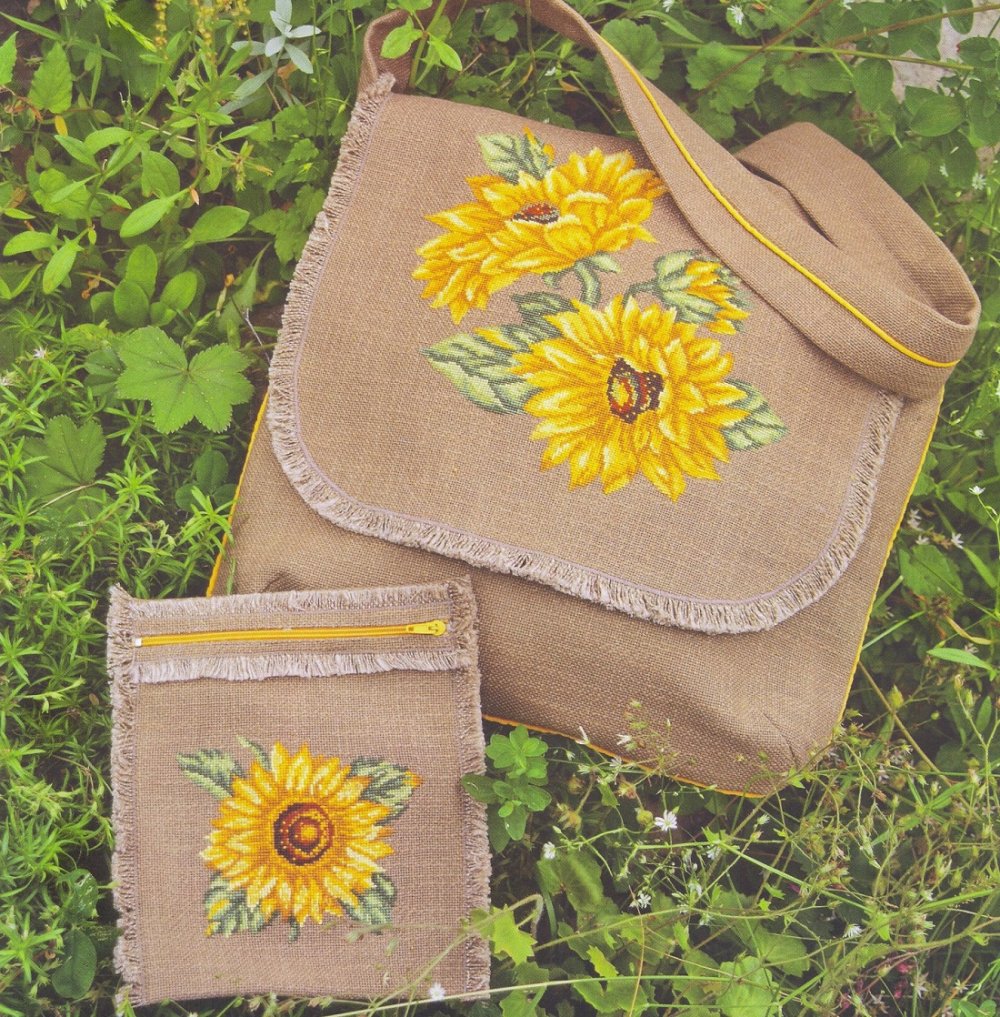 Вышивка на сумку Подсолнухи