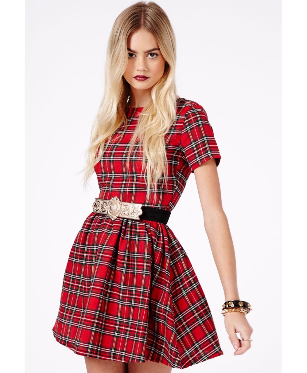 Платье в шотландскую клетку