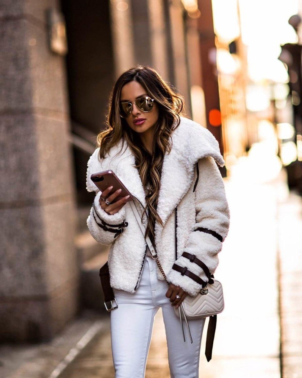 Ким Кардашян в шубке