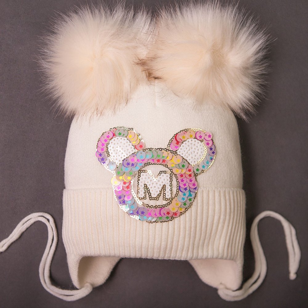 Розовая шапка с 2 помпонами