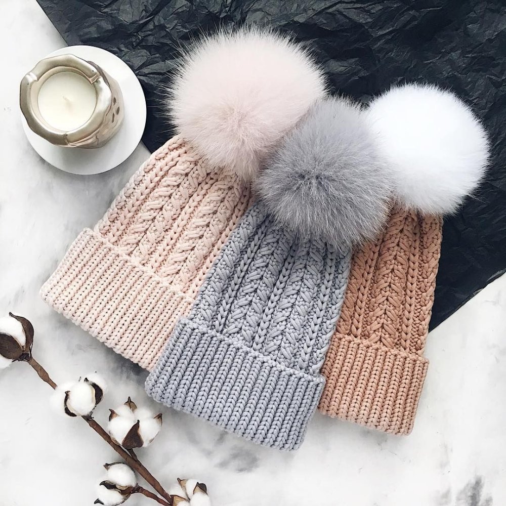 Шапка в скандинавском стиле