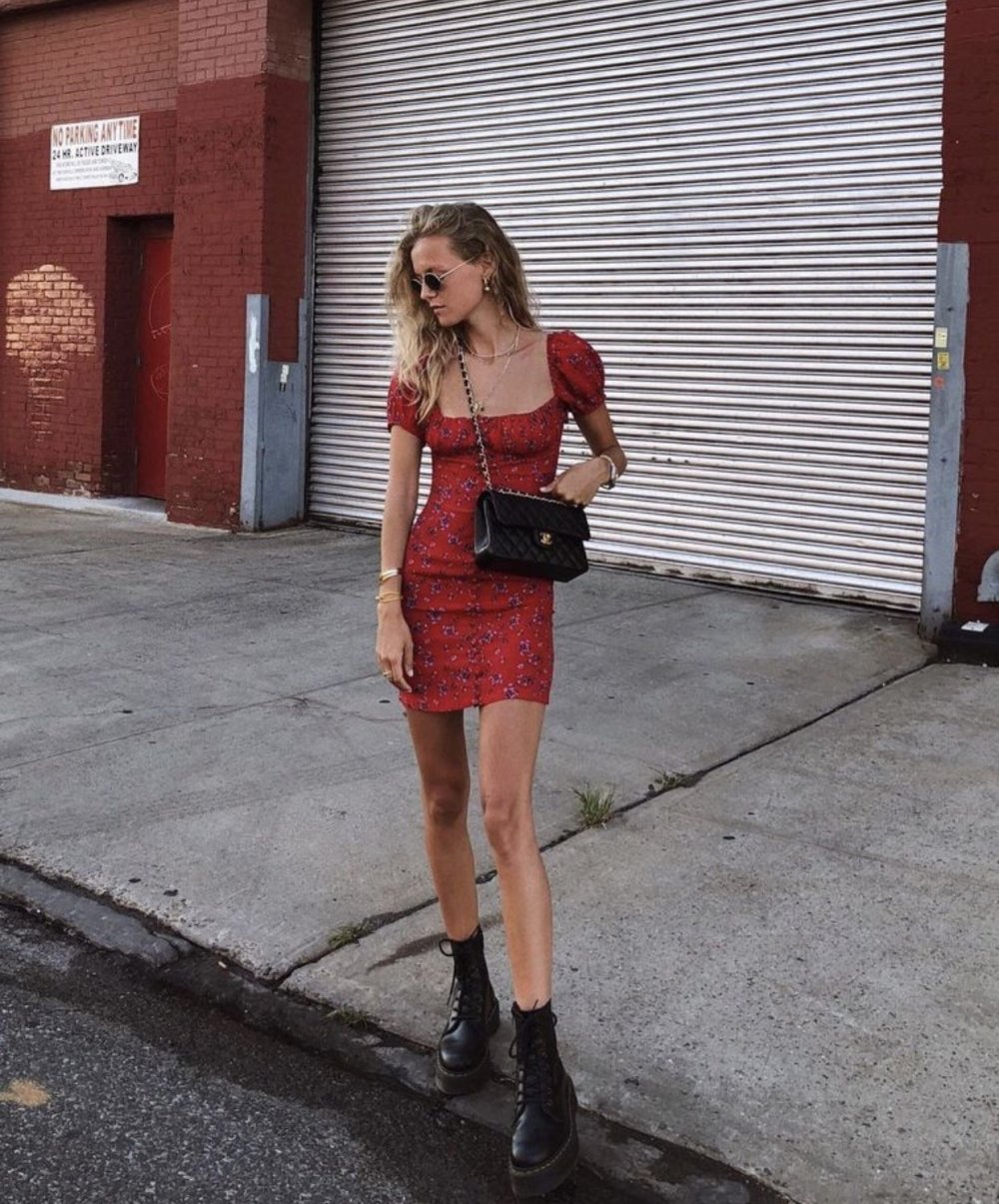 Ариадна Маевская на каблуках