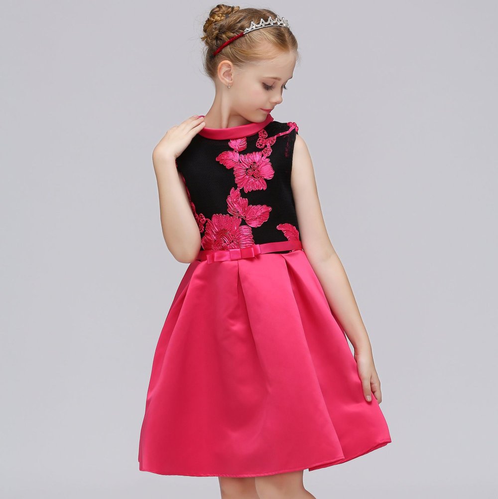 Платье для девочки подростка