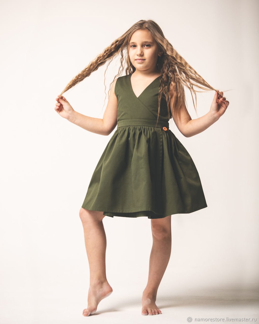 Атласное платье для девочки