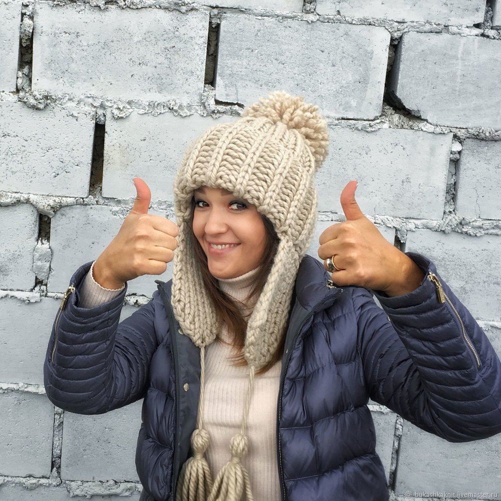 Вязанная шапка и свитер картинка