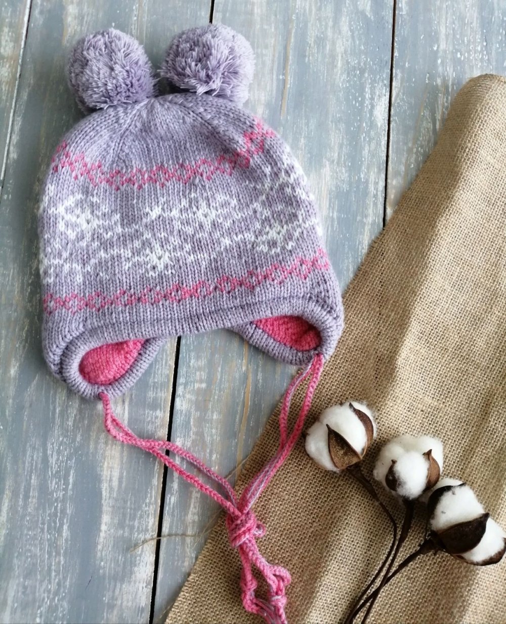 Мама с дочкой в свитерах