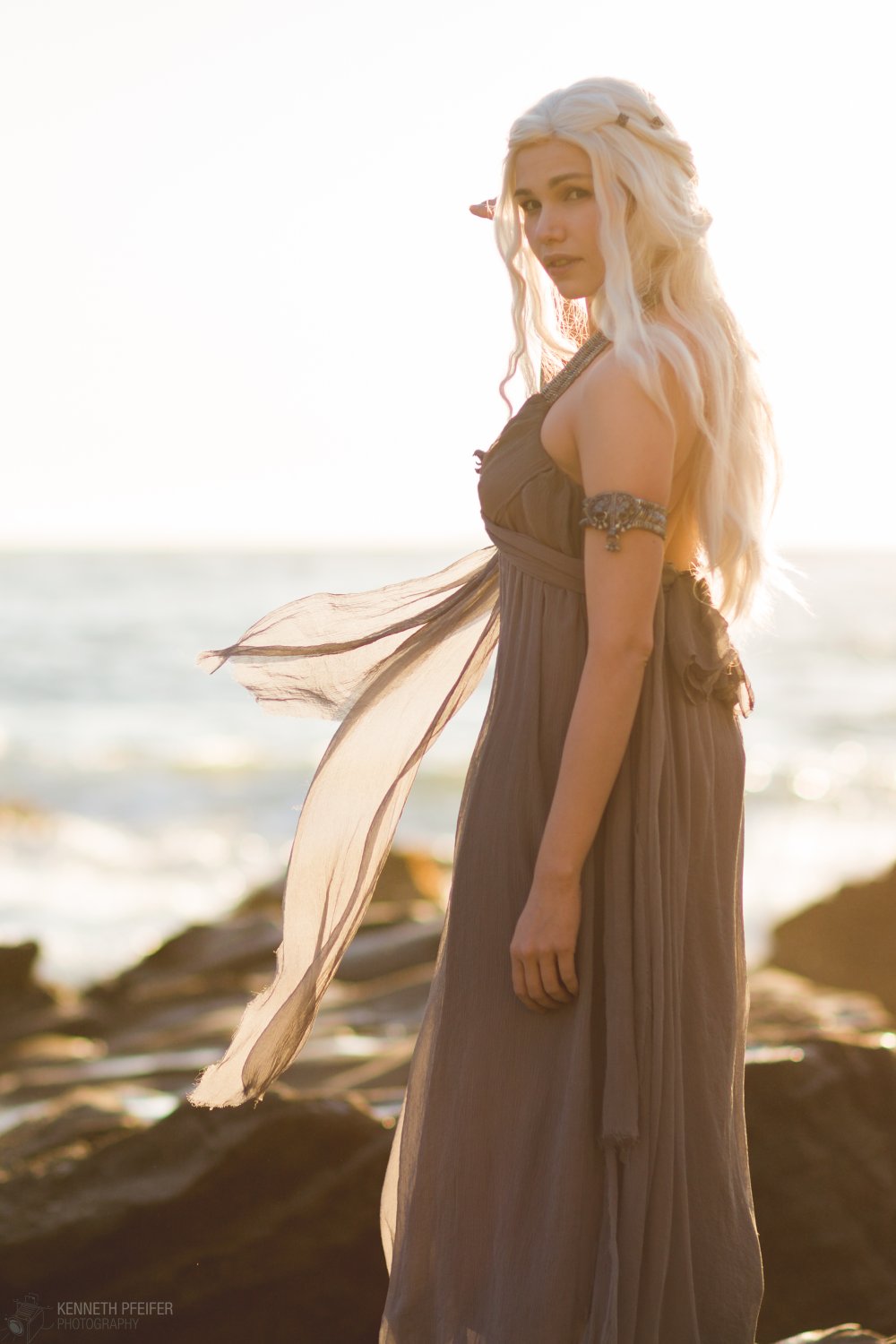 Дейенерис Таргариен косплей