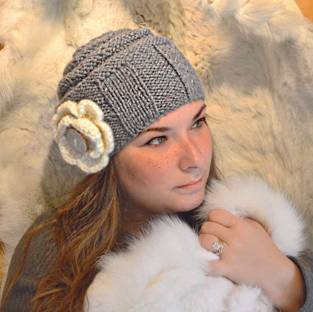 Шапка крупной вязки