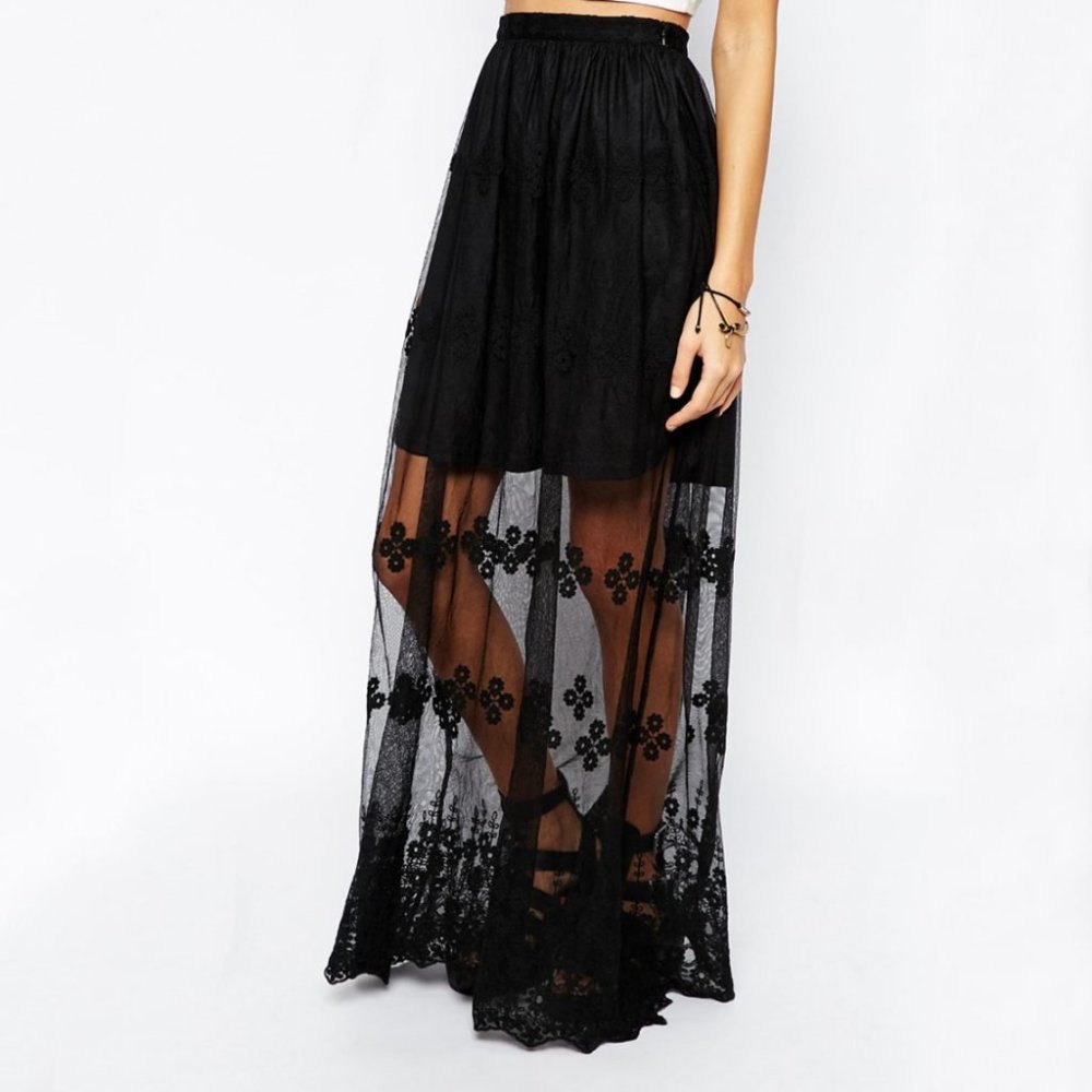 Красивая прозрачная юбка