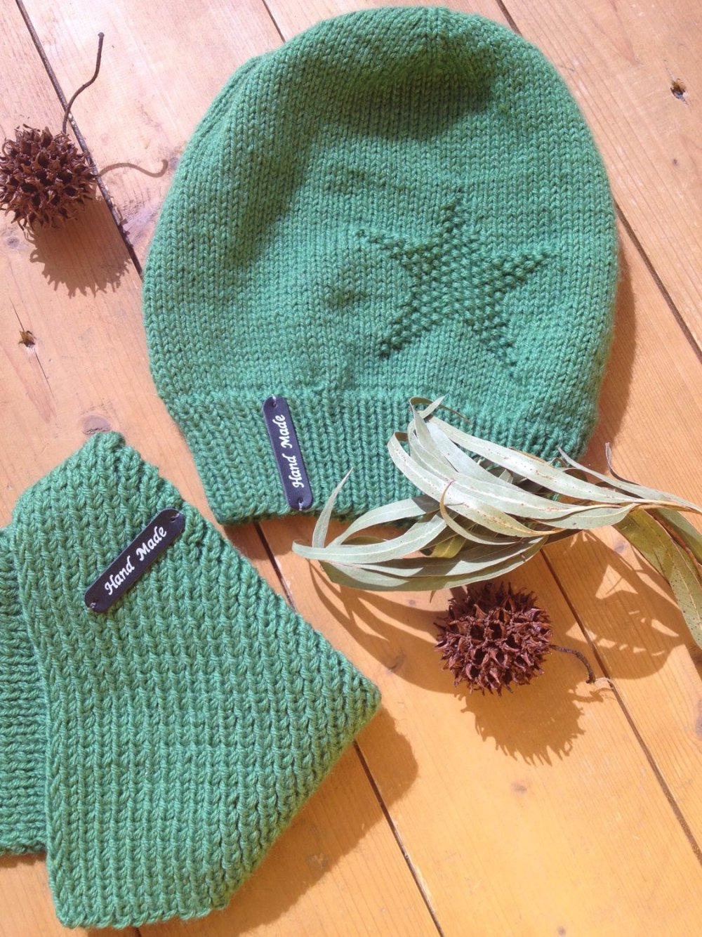 Вязаная шапочка со звездой