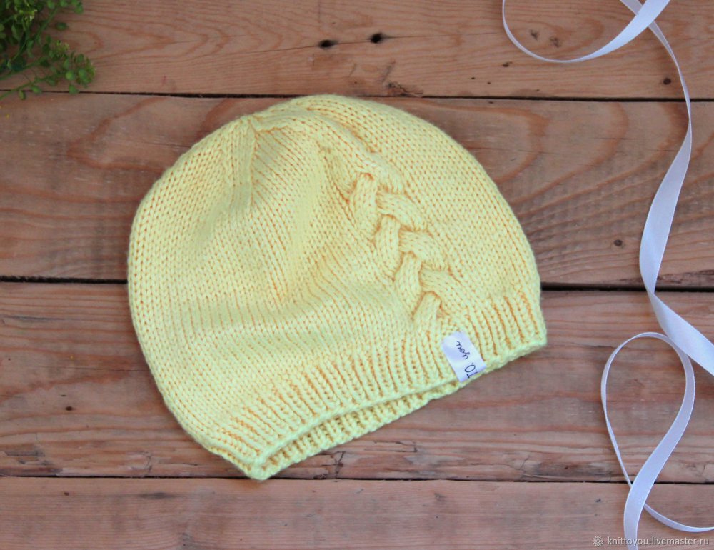 Детская шапка на весну спицами