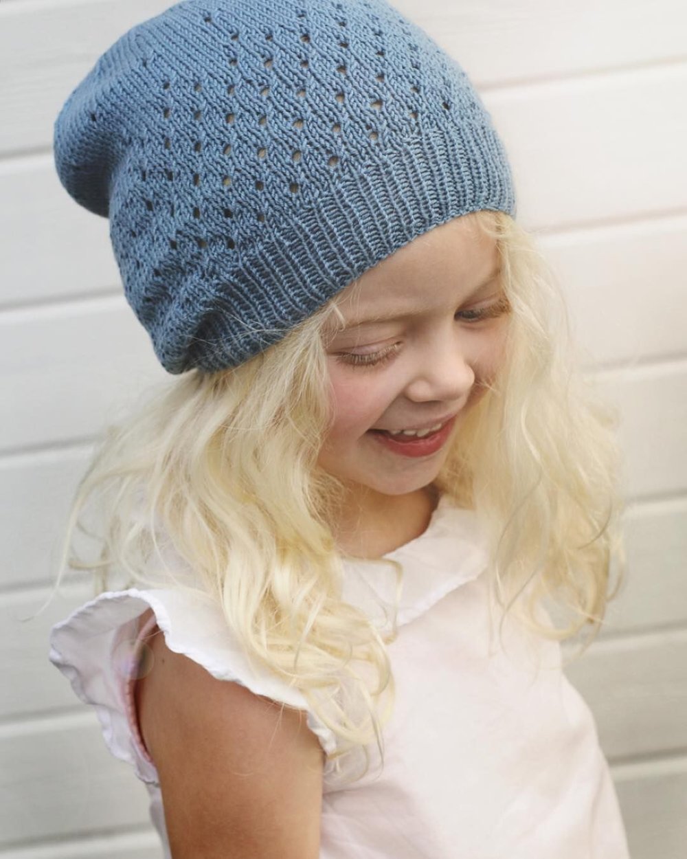 Шапка бини для девочки