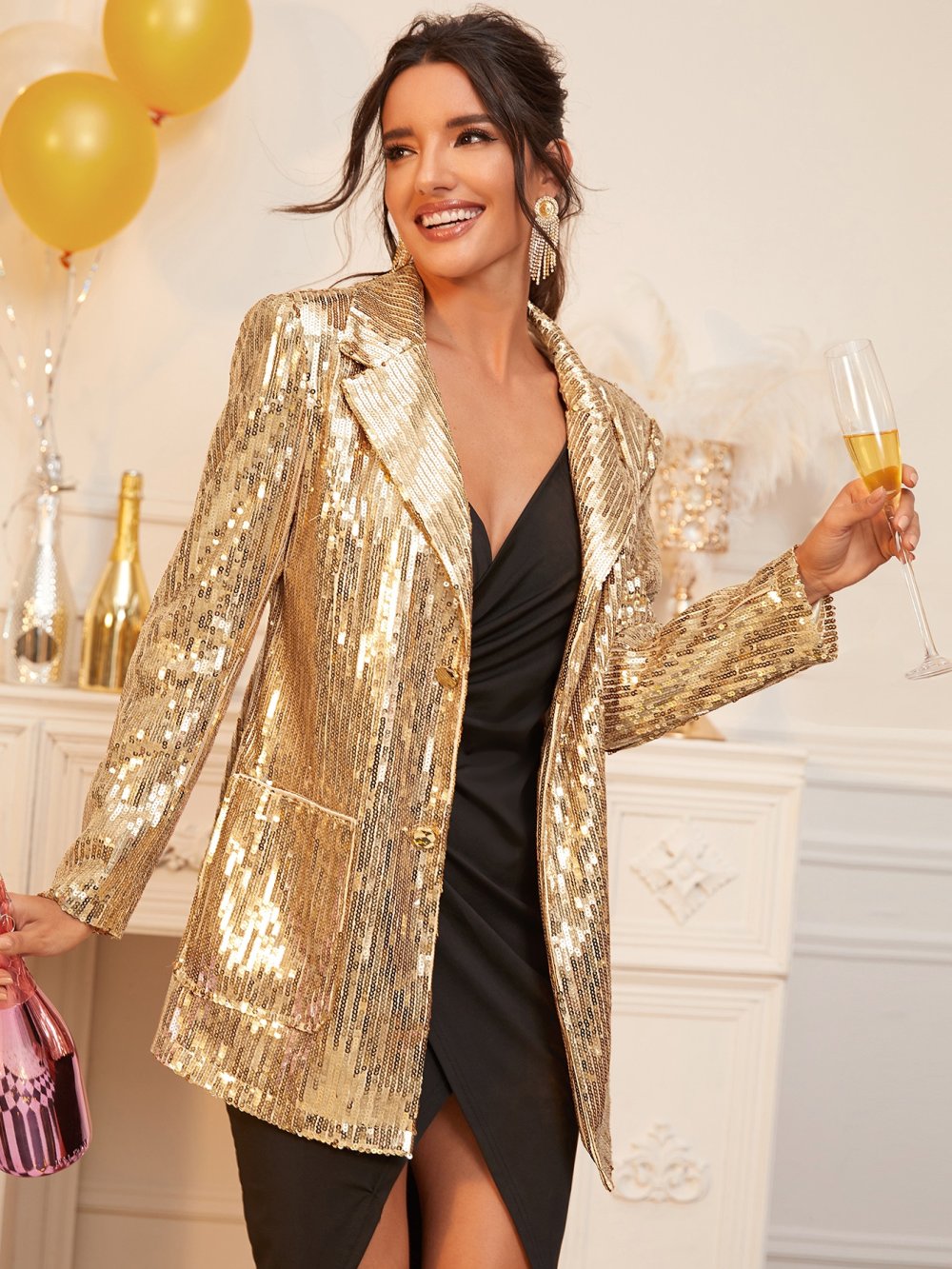 Жакет из кружева с пайетками