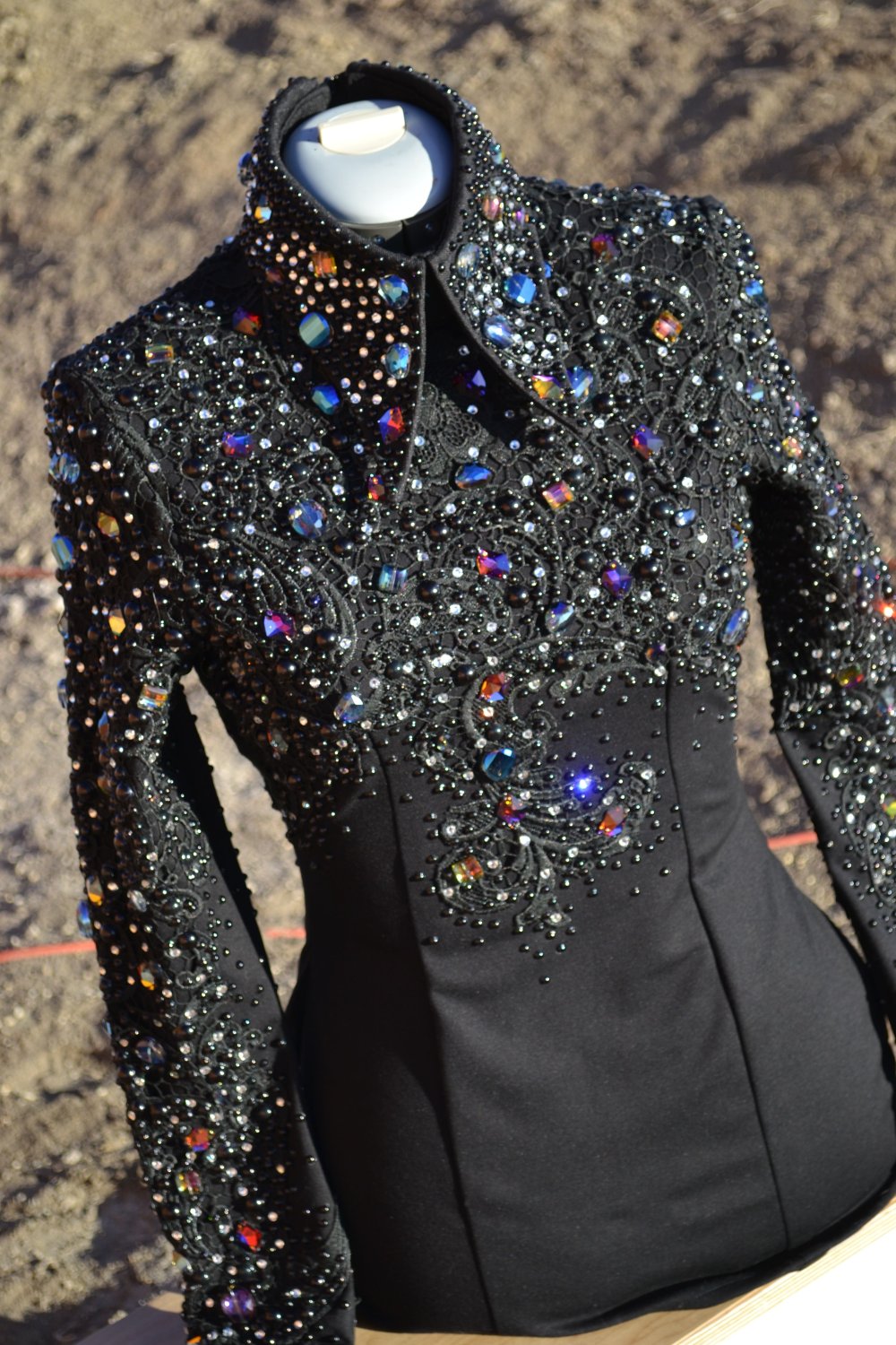 Костюм из пайеток женский