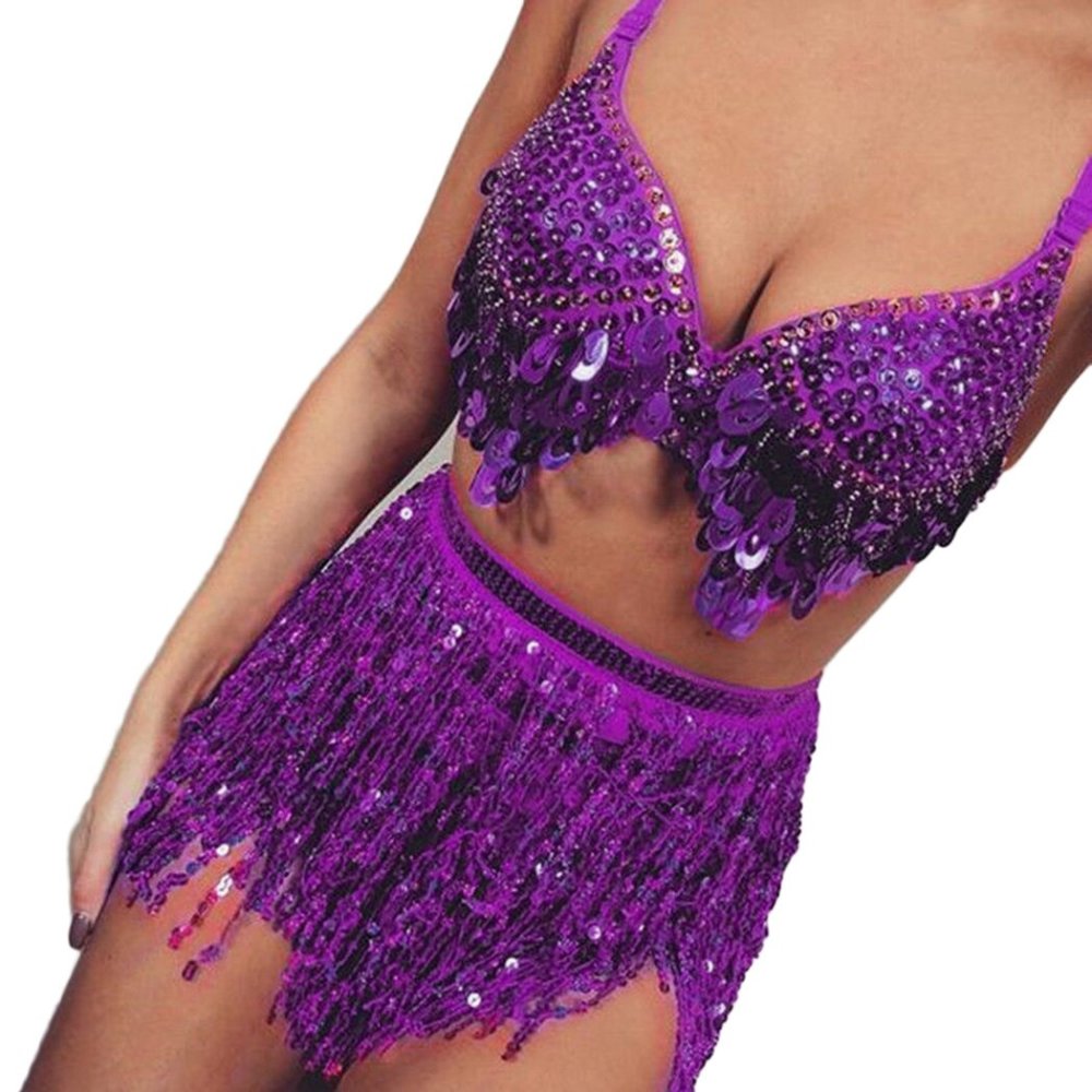 Костюмрхатный с пайетками