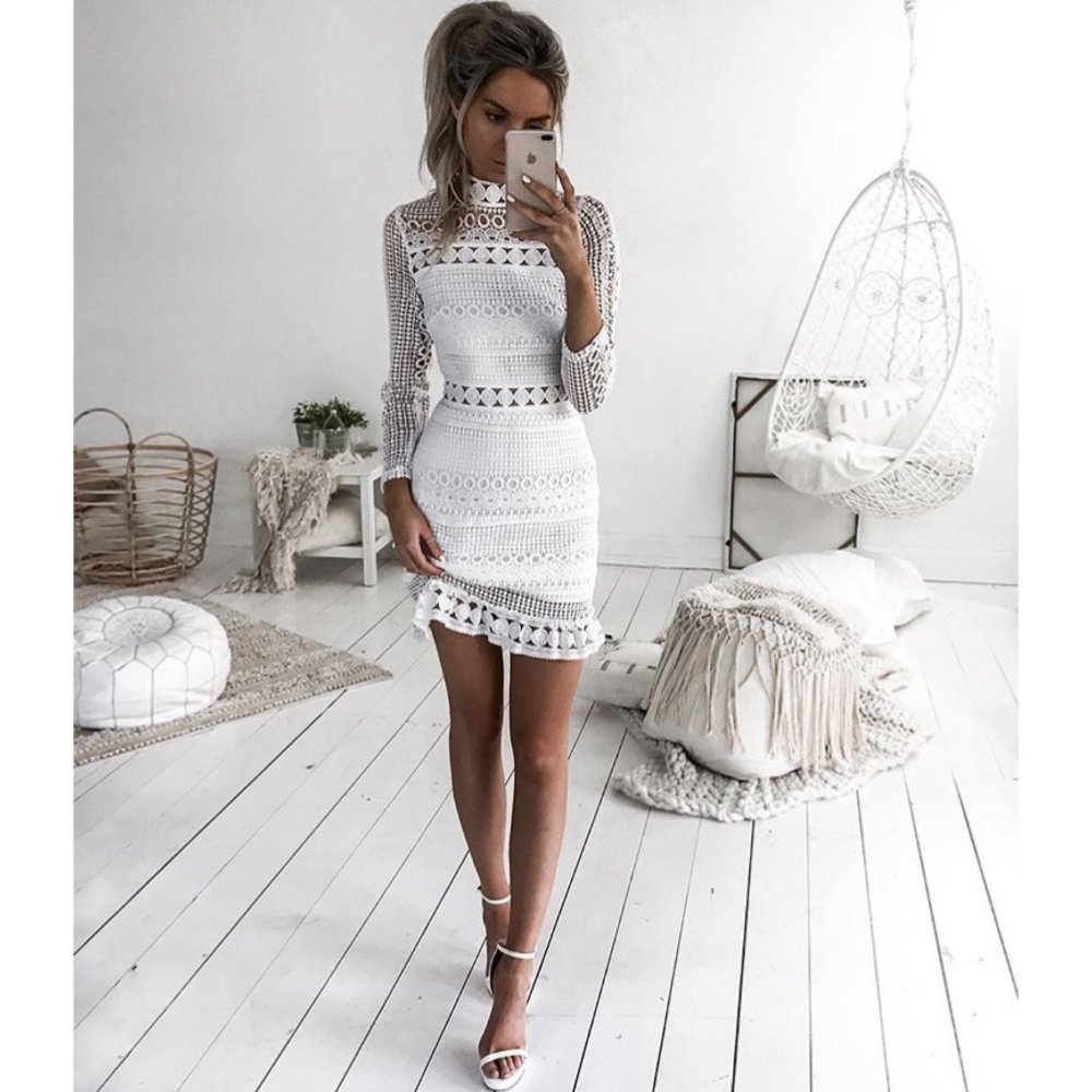 Мини платья черные белое