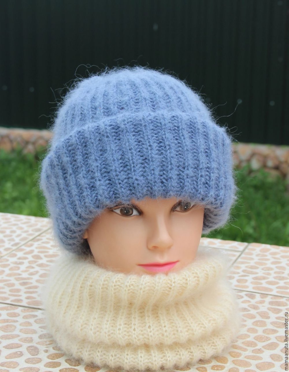 Вязаные шапки из мохера