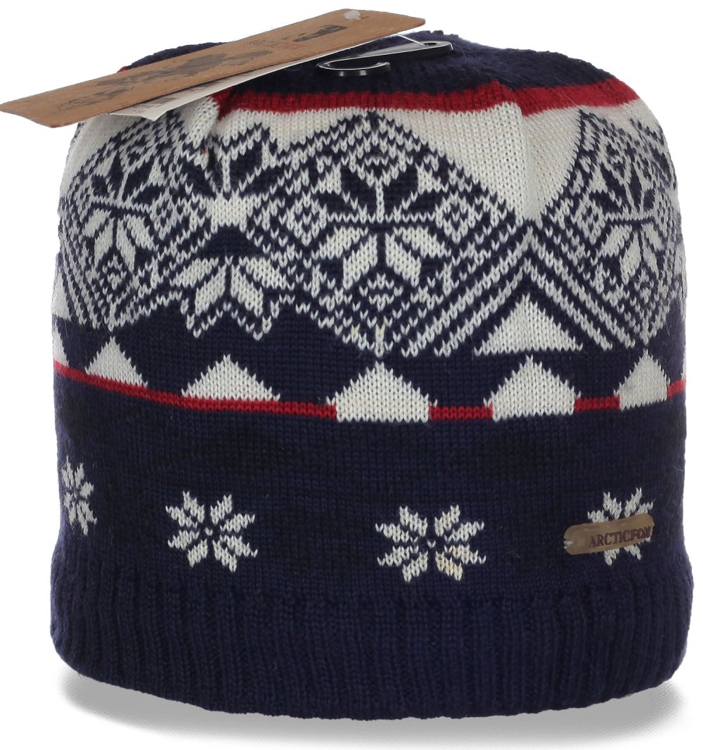 Мужская шапка с жаккардовым узором