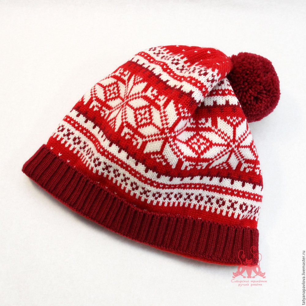 Шапка с медведями жаккард