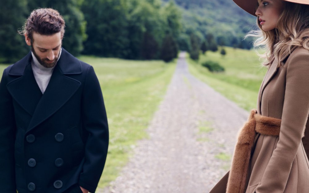 Мужчина и женщина в пальто