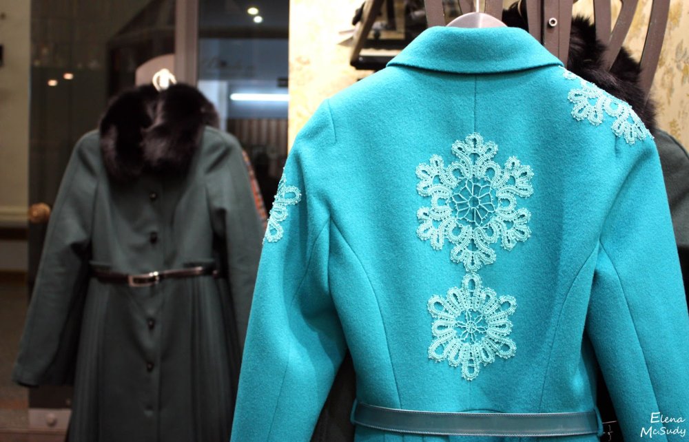 Темно синее пальто женское микроворс