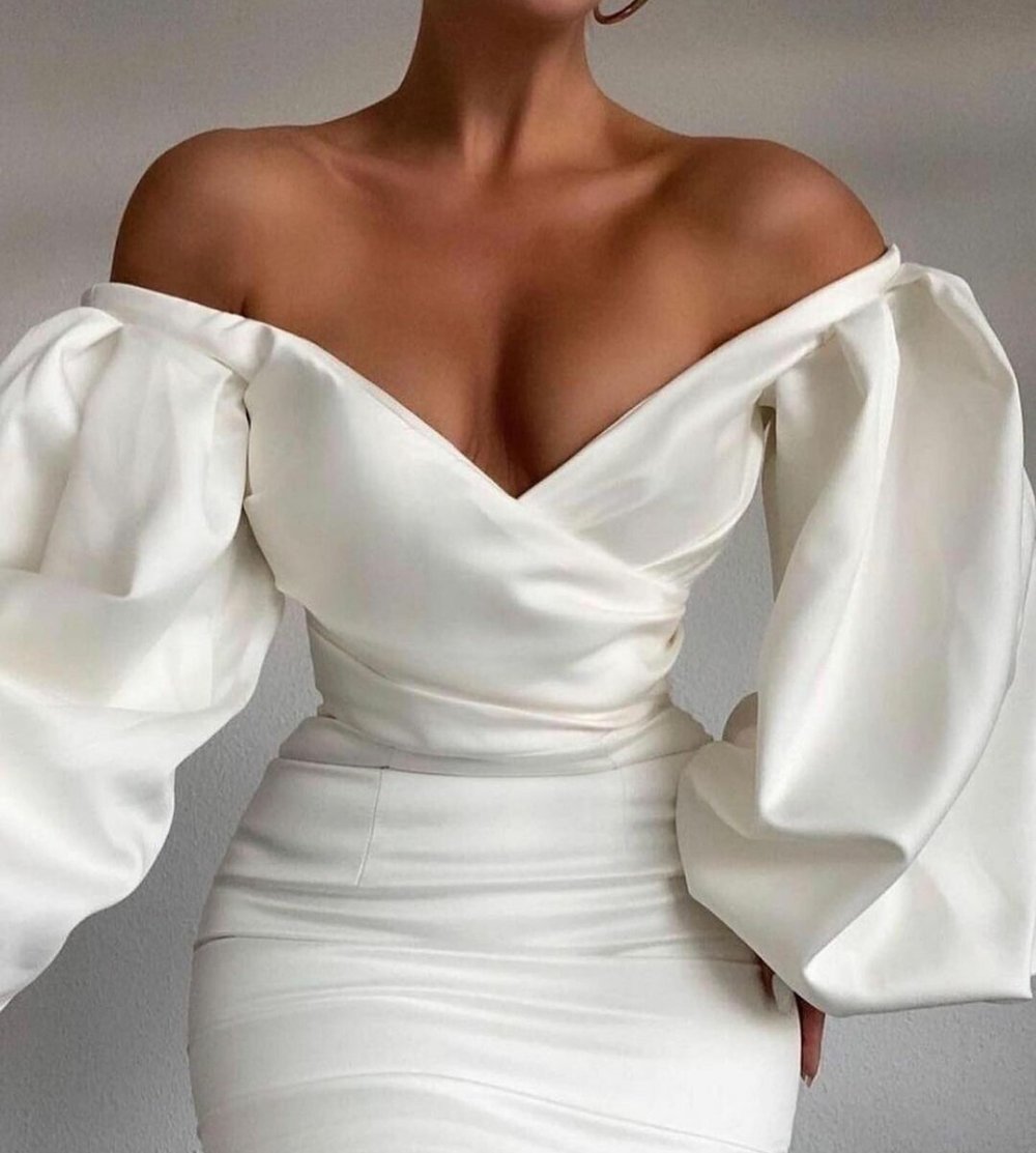 Белое платье с объемными рукавами фонариками