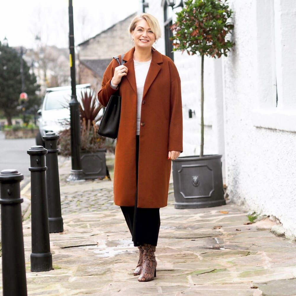 Пальто для полных женщин