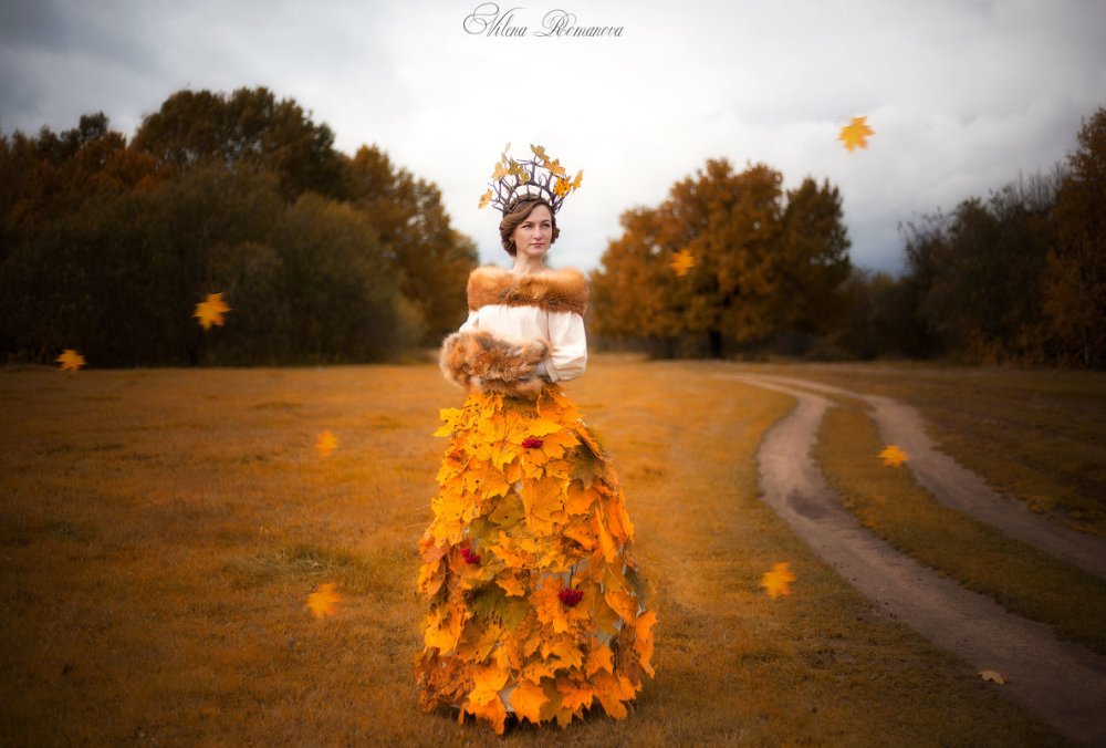 Одежда из осенних листьев