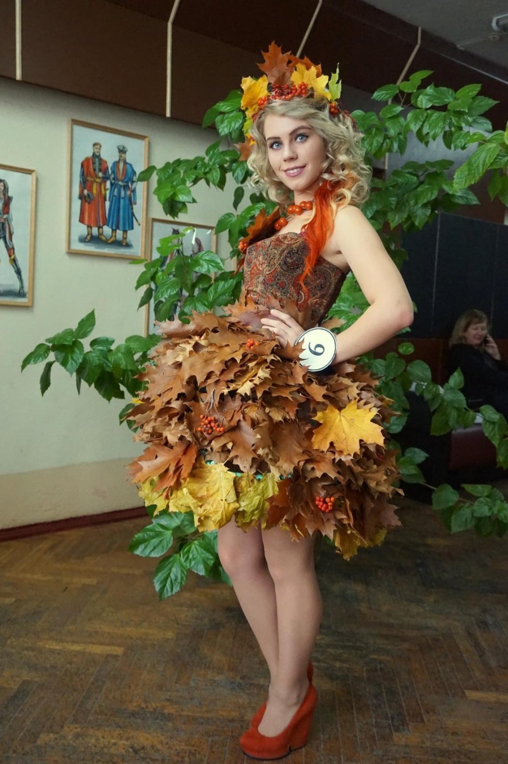 Платье из необычных материалов