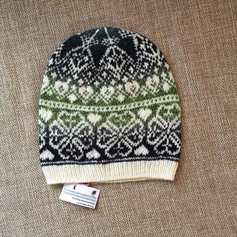 Шапка жаккард спицами