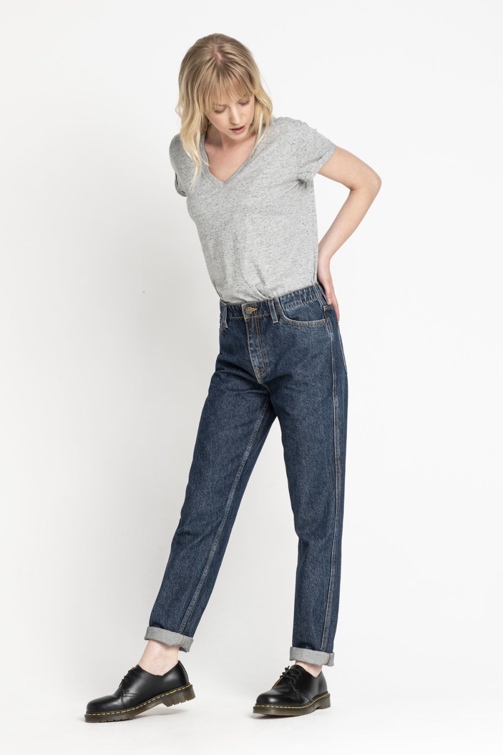 Мом джинс с мартинсками