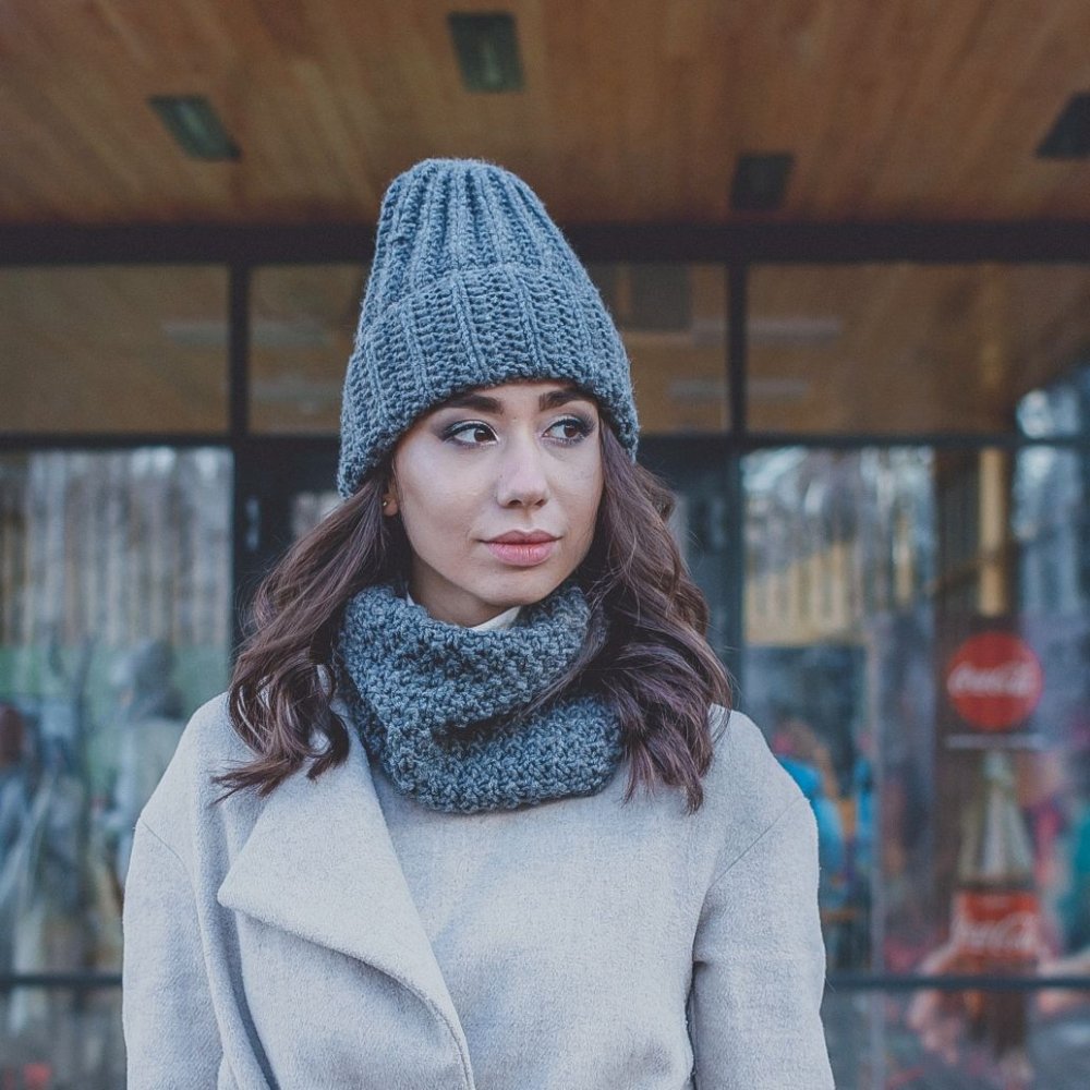 Шапка к пальто женское