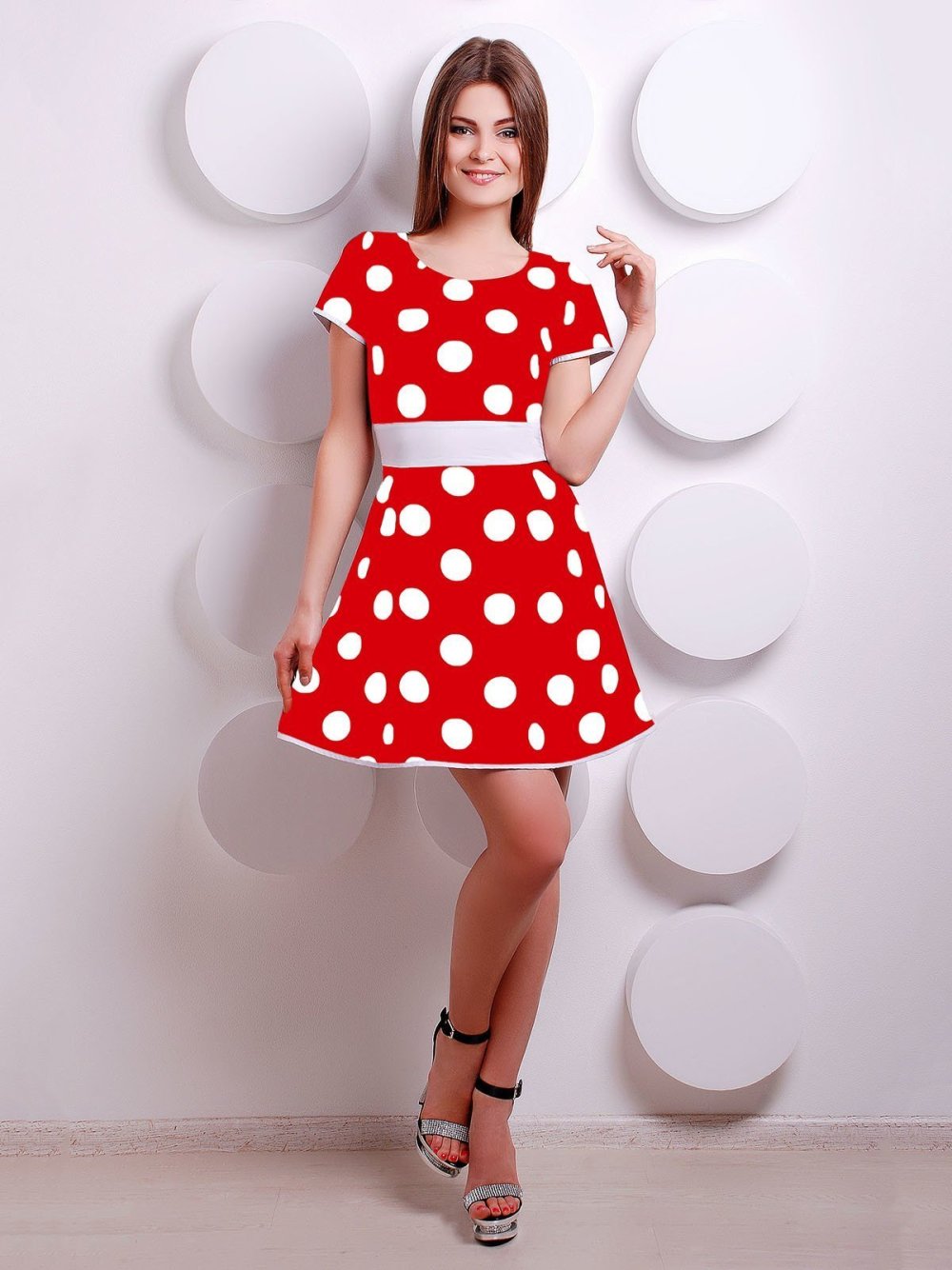 Платье в горошек