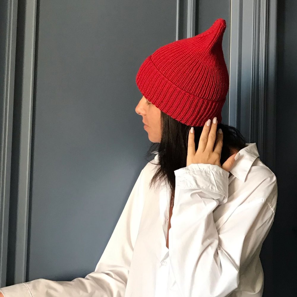 Вязаная шапка с ушками