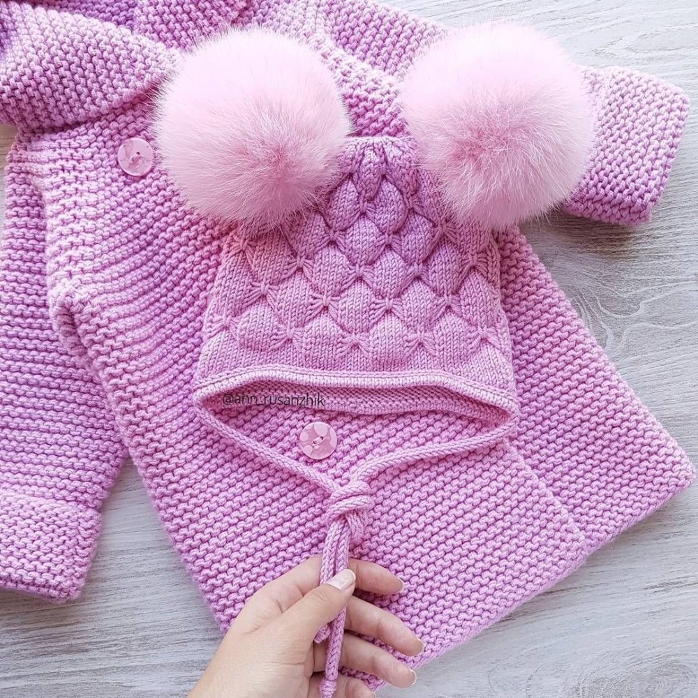 Костюм из плюша пудровый